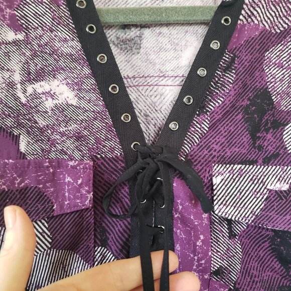 Rock & Republic Womens Roll Tab Blouse Top Purple Floral Large Front Tie Hi Lo - Picture 6 of 10